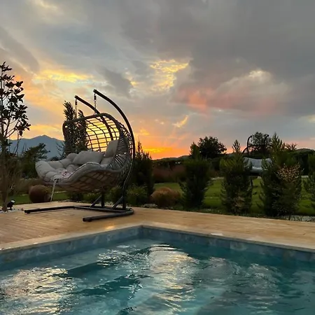 Villa Manolya *