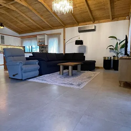 Manolya Villa *